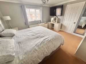 Bedroom- click for photo gallery